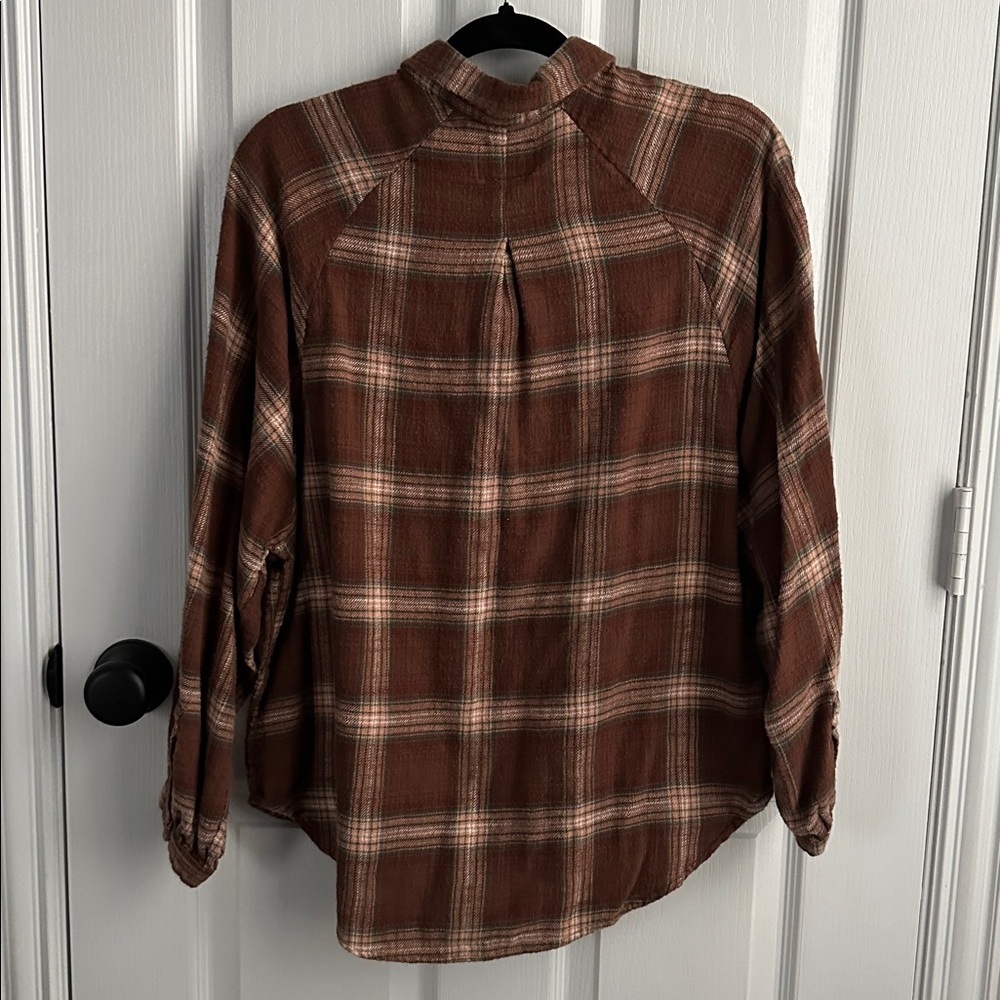 American Eagle flannel button down long sleeves - image 6